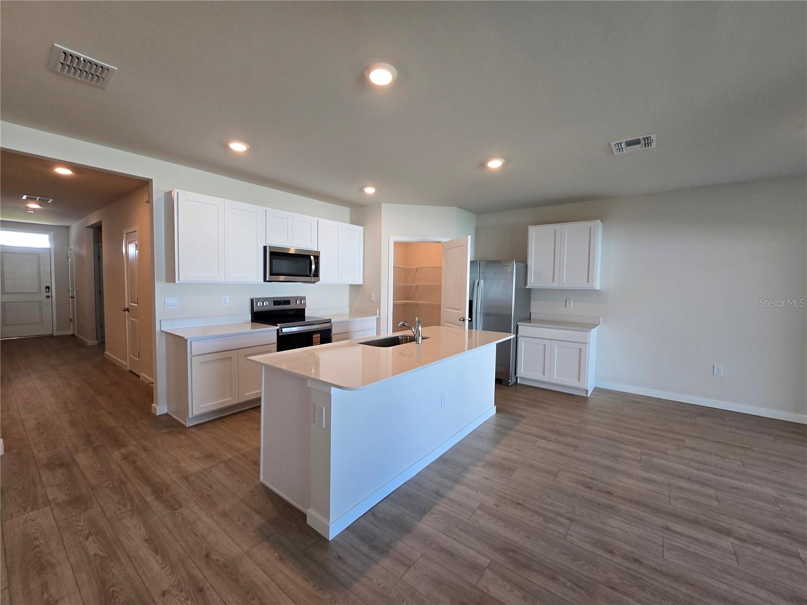 9489 TURTLE GRASS CIR, PUNTA GORDA, FL — photo 4