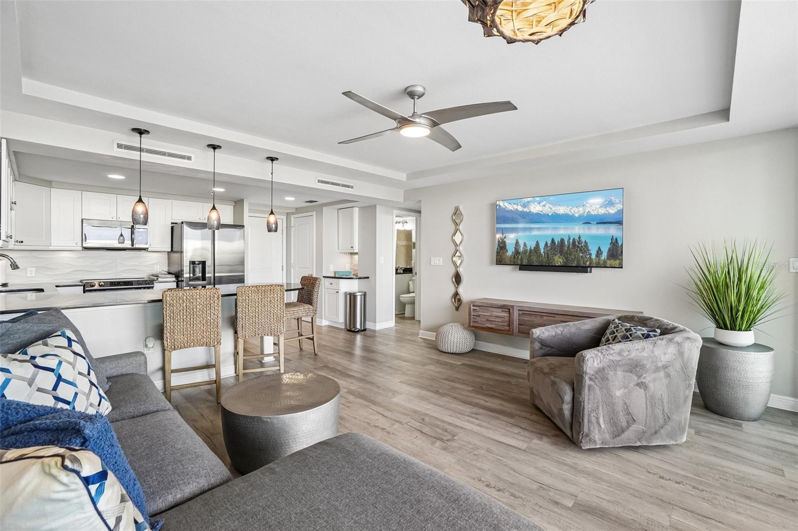 223 ISLAND WAY #4C, CLEARWATER BEACH, FL — photo 4