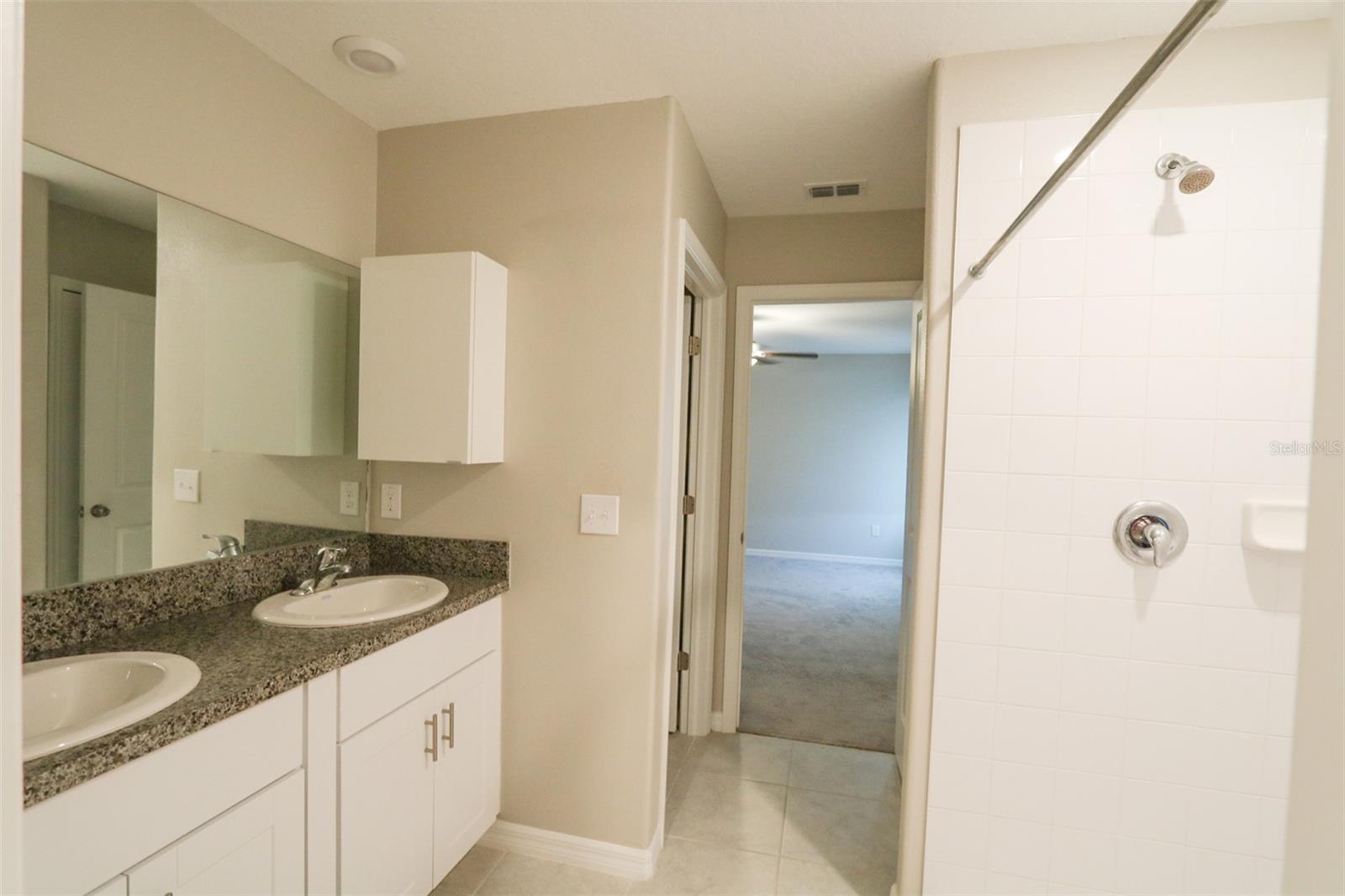 3715 DAISY BLOOM PL, TAMPA, FL — photo 11