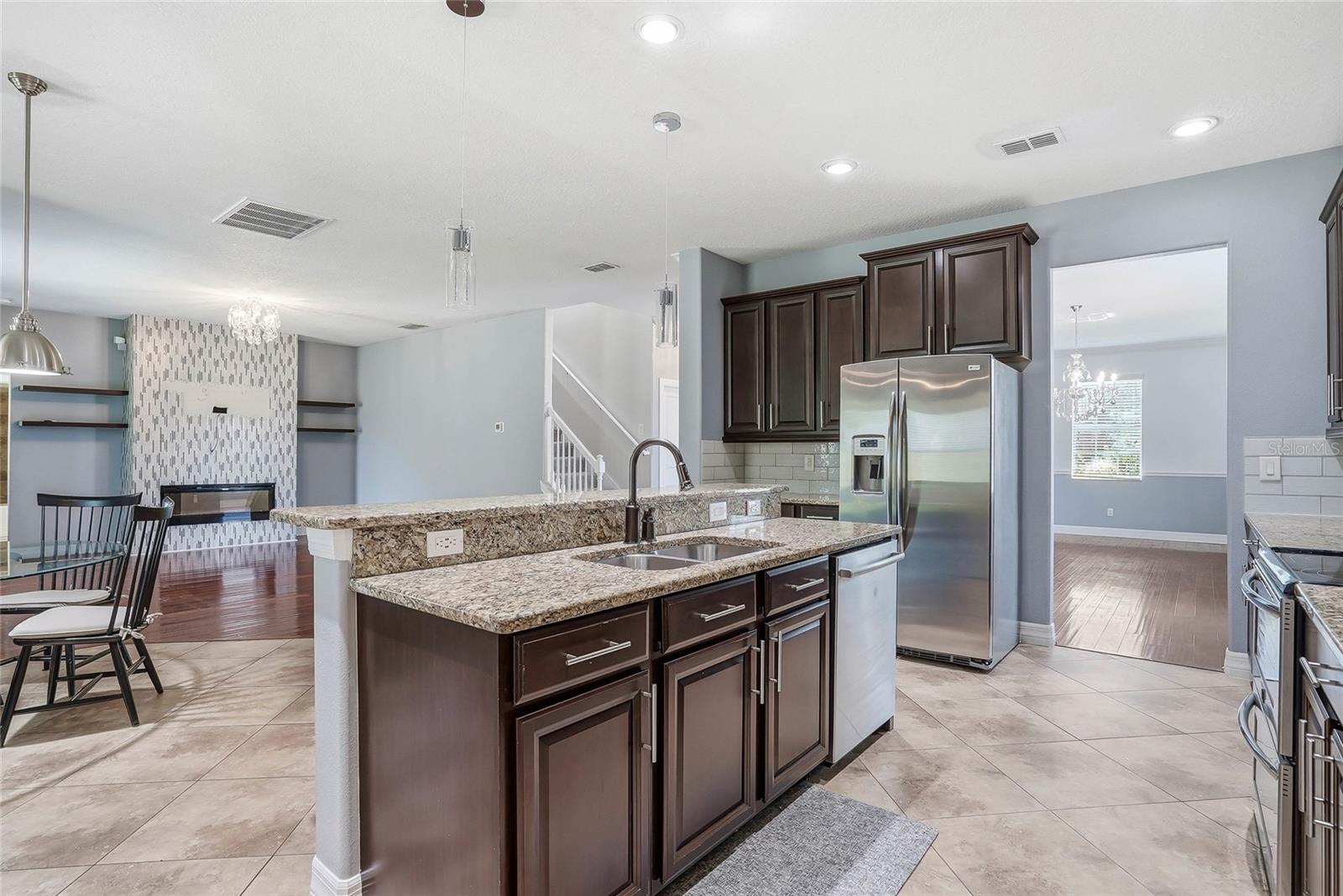 3987 ROUND TABLE CT, LAND O LAKES, FL — photo 9