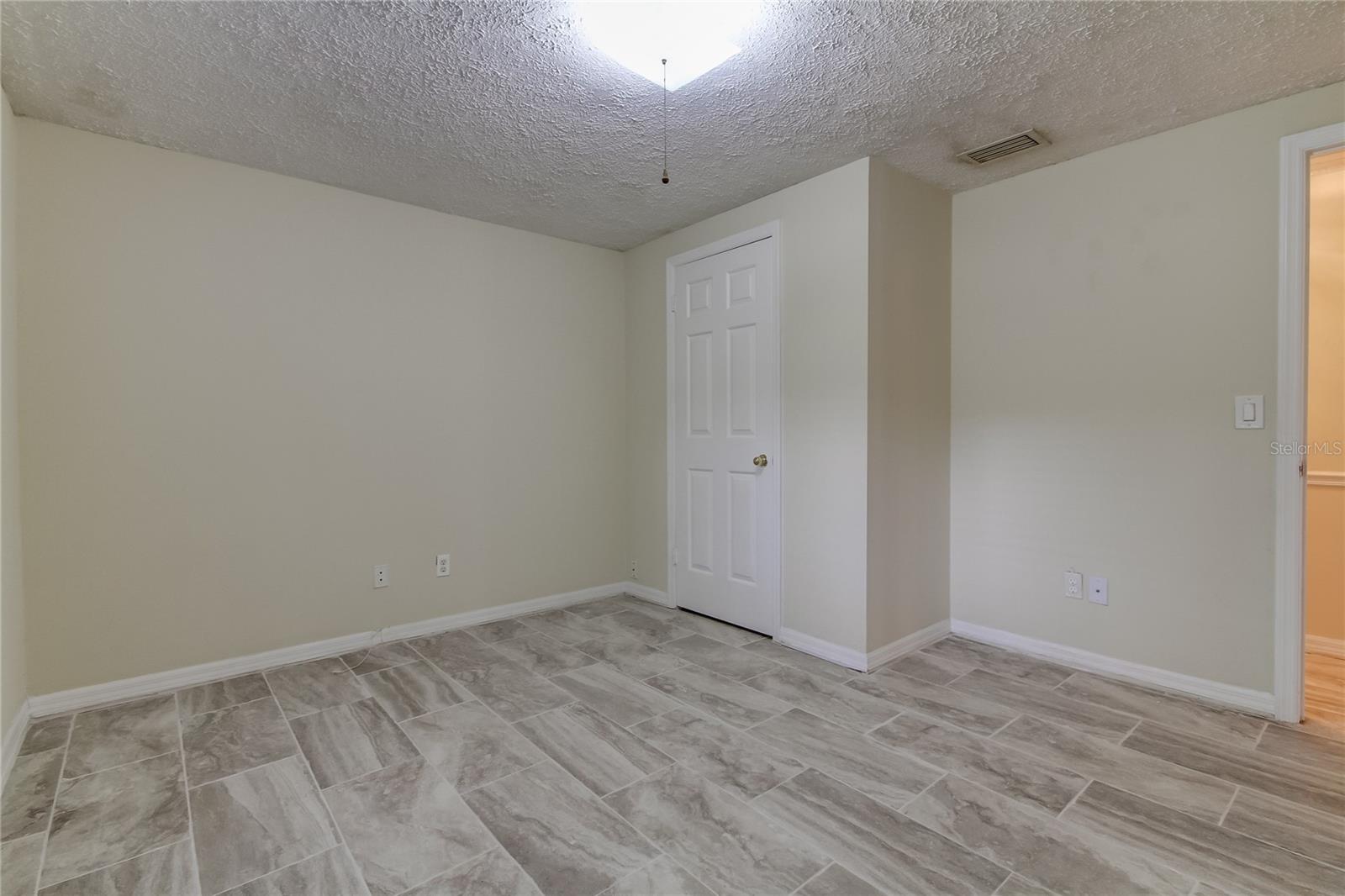 10406 RECLINATA LN, TAMPA, FL — photo 33