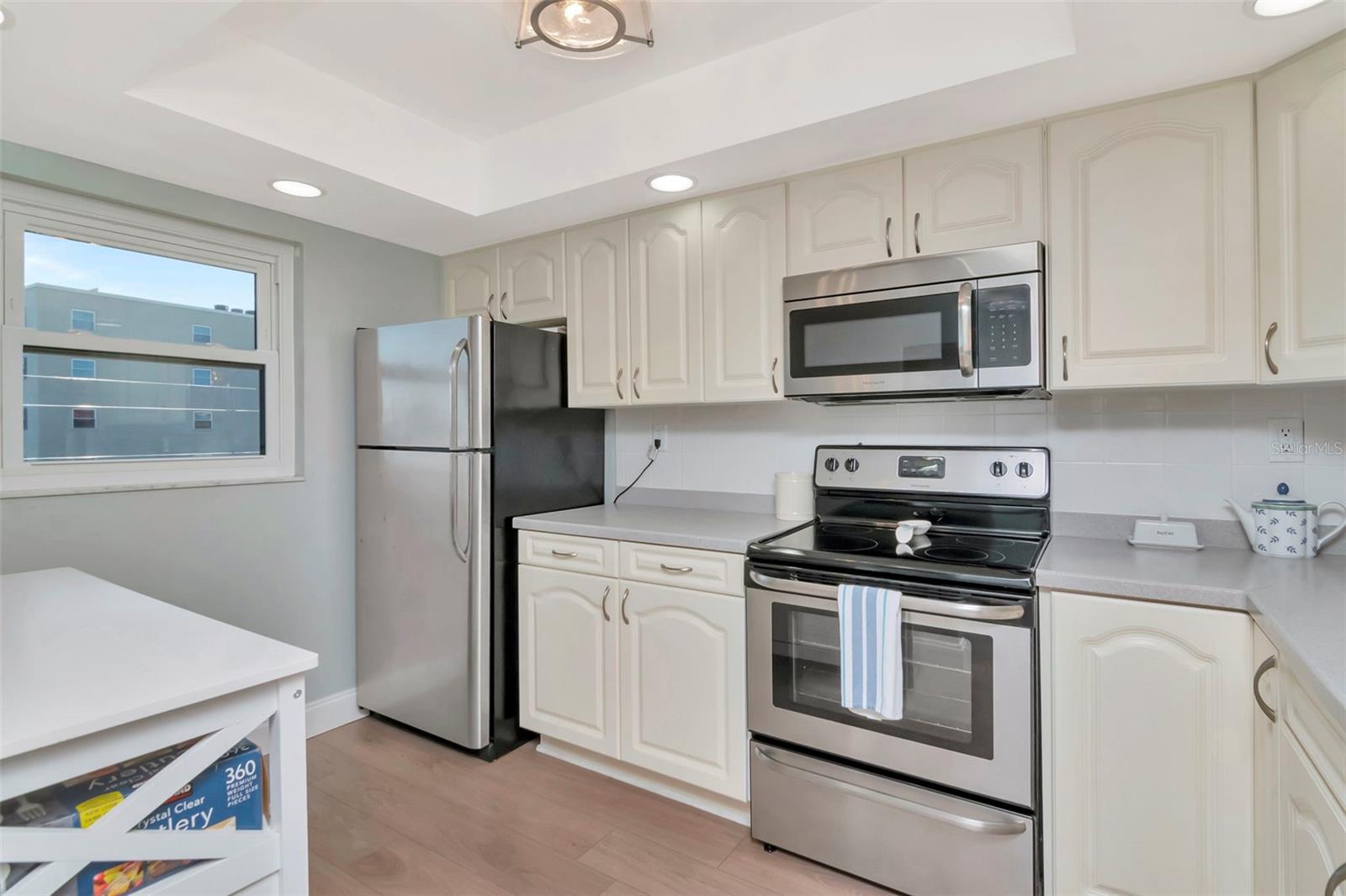 17580 GULF BLVD #403, REDINGTON SHORES, FL — photo 7