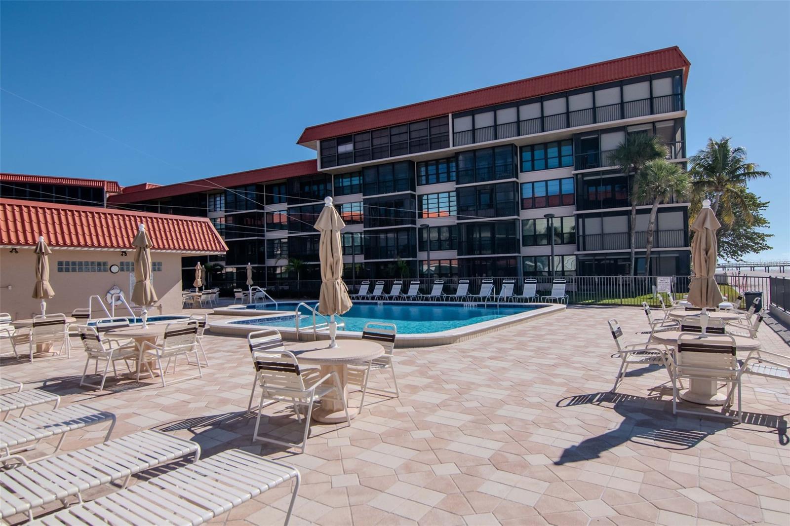 17580 GULF BLVD #403, REDINGTON SHORES, FL — photo 30