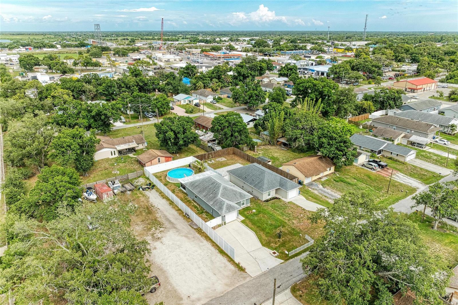 823 BACON AVE, SARASOTA, FL — photo 4
