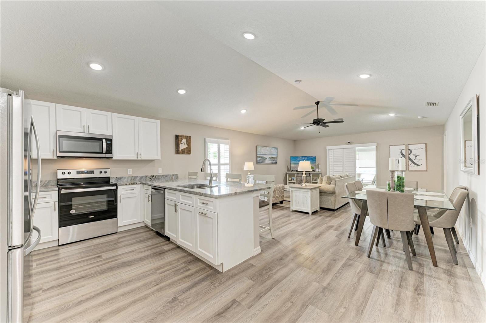 823 BACON AVE, SARASOTA, FL — photo 8