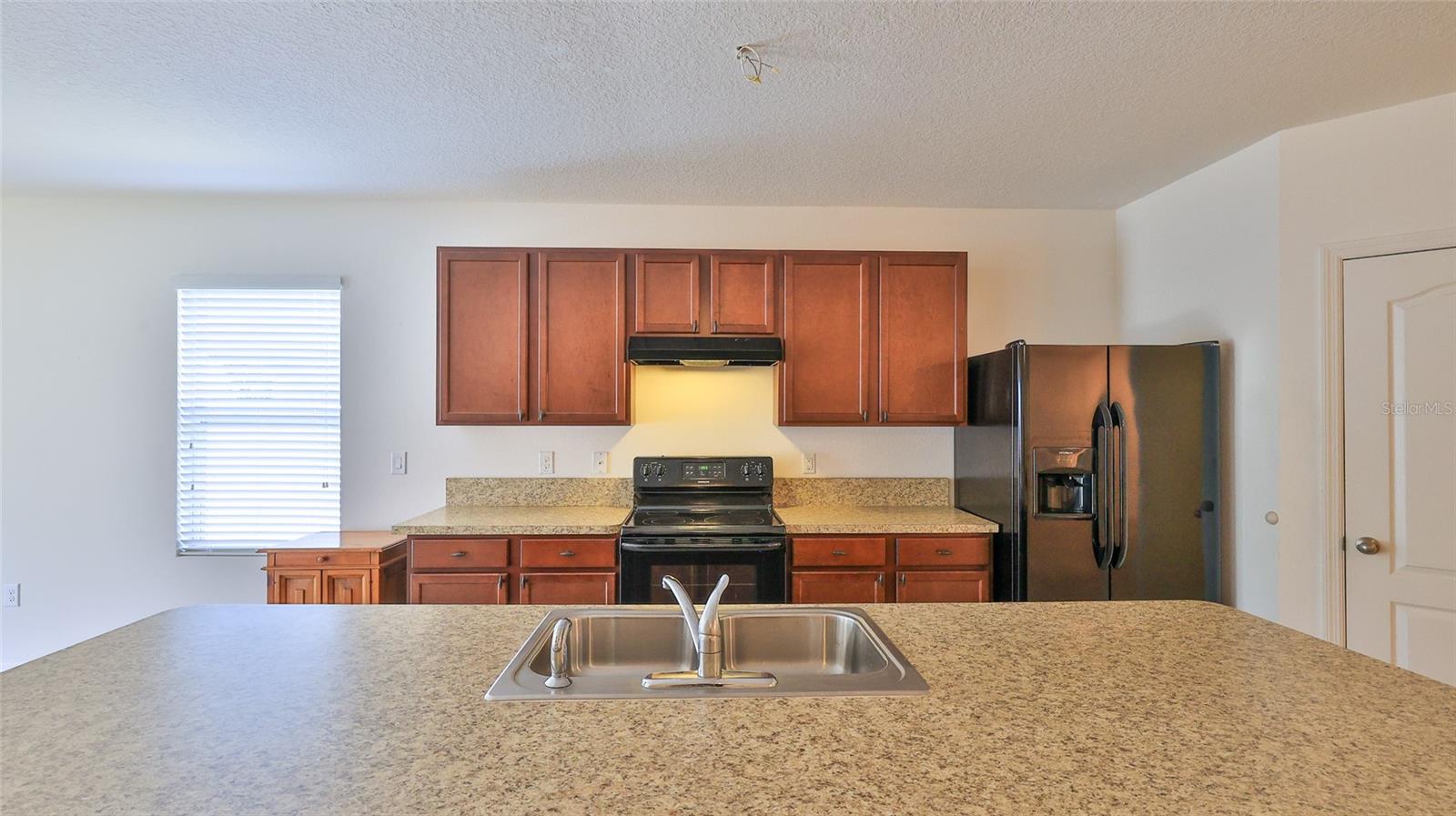 346 ADMIRALTY CT, EDGEWATER, FL — photo 3