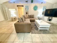 11048 ROSEHILL DR — photo 8