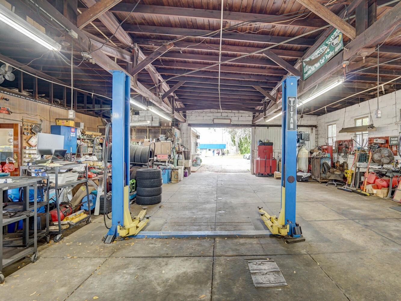 0 MASTER MECHANICS OF NEW PORT RICHEY, INC. BLVD, NEW PORT RICHEY, FL — photo 25