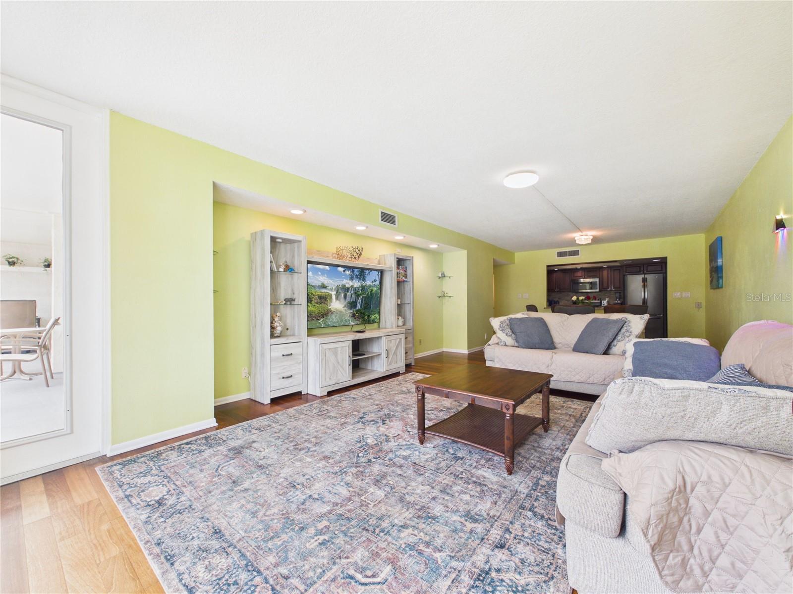 1400 GULF BLVD #212, CLEARWATER BEACH, FL — photo 4