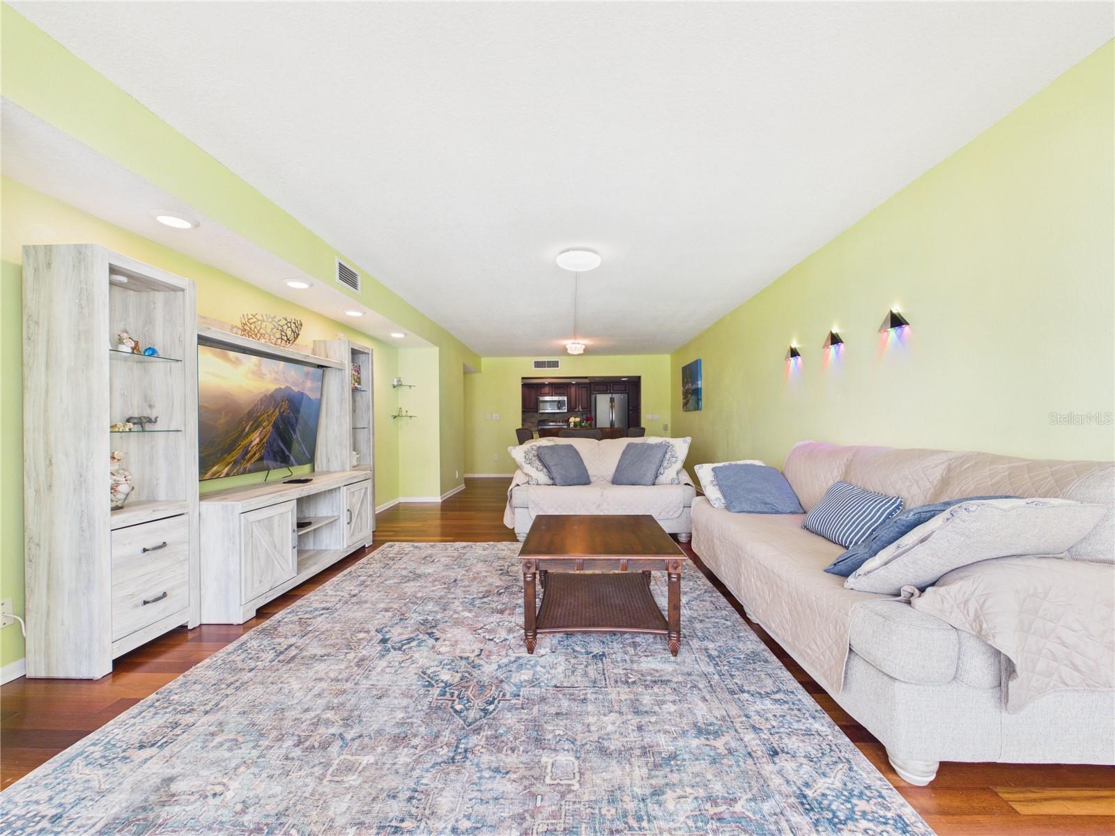 1400 GULF BLVD #212, CLEARWATER BEACH, FL — photo 8
