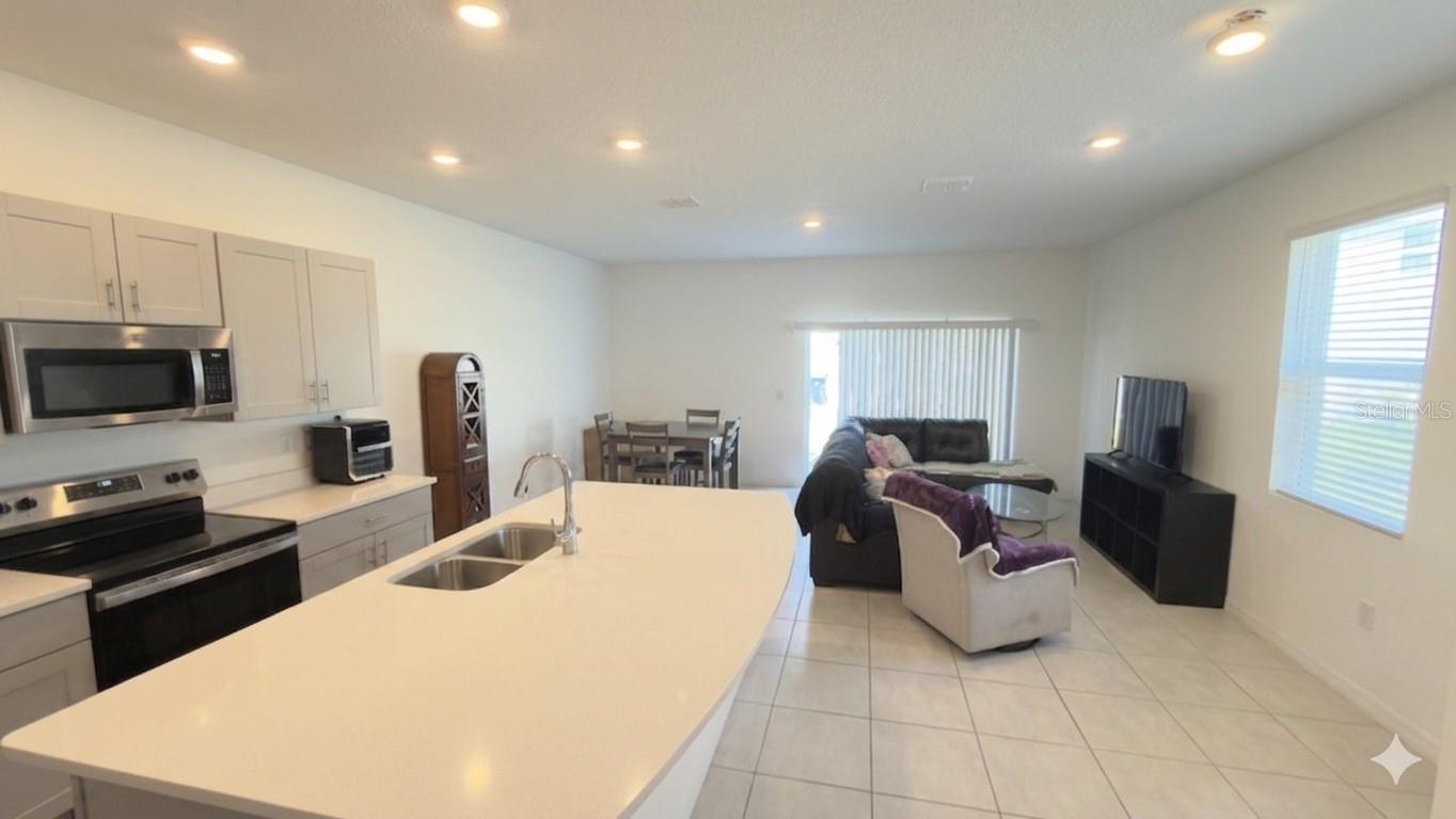 2994 CANARY AVE, DAVENPORT, FL — photo 3