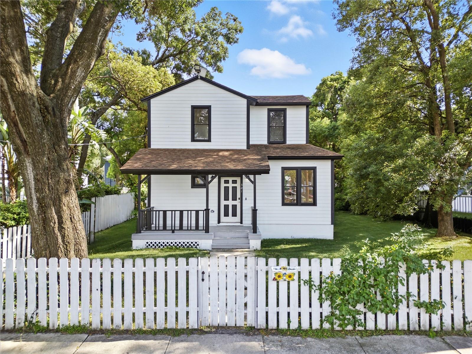 501 E SPARKMAN AVE, TAMPA, FL