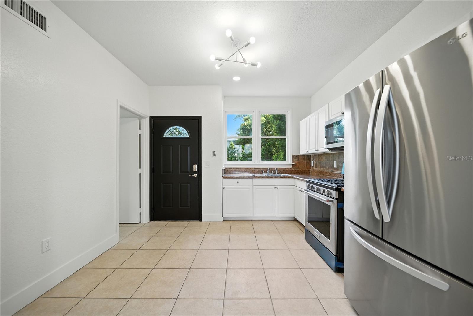 501 E SPARKMAN AVE, TAMPA, FL — photo 11