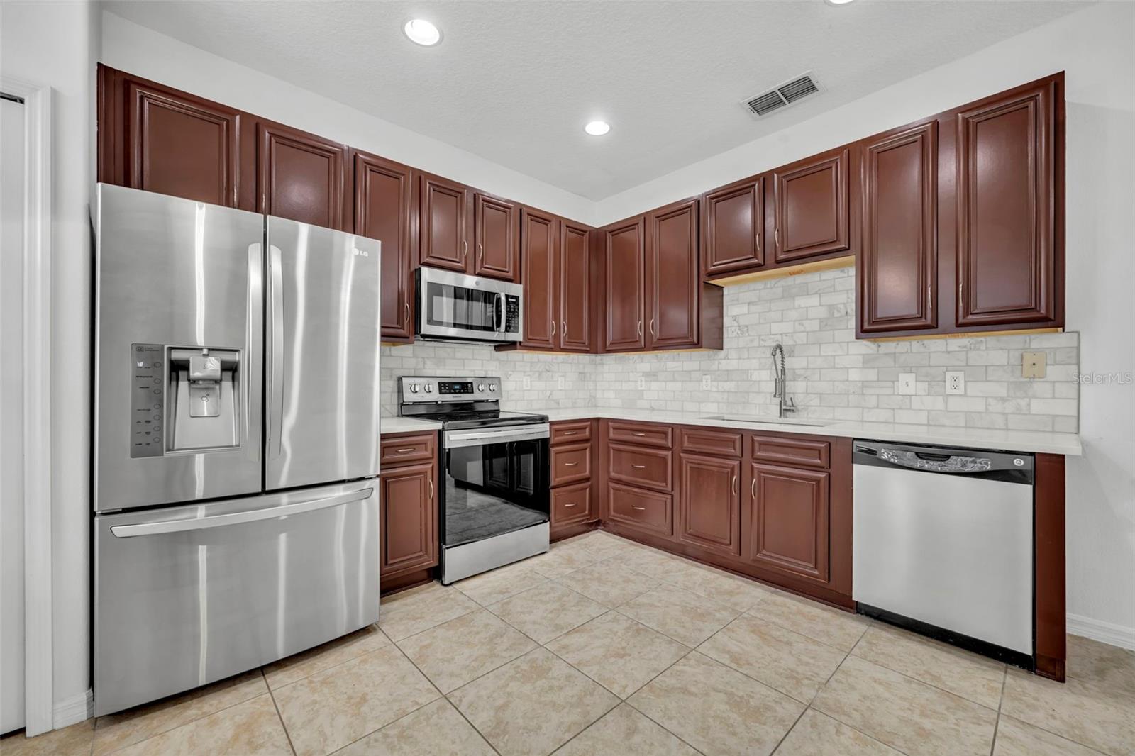 2628 BALFORN TOWER WAY, WINTER GARDEN, FL — photo 14