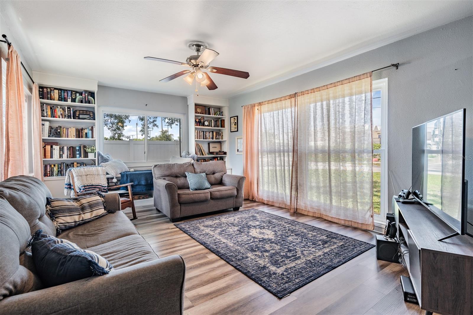 4601 N EMERALD AVE, TAMPA, FL — photo 4