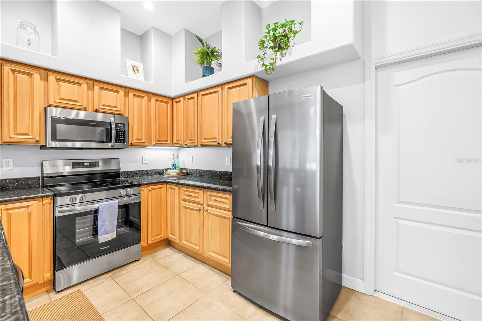 2982 ESTANCIA PL, CLEARWATER, FL — photo 14