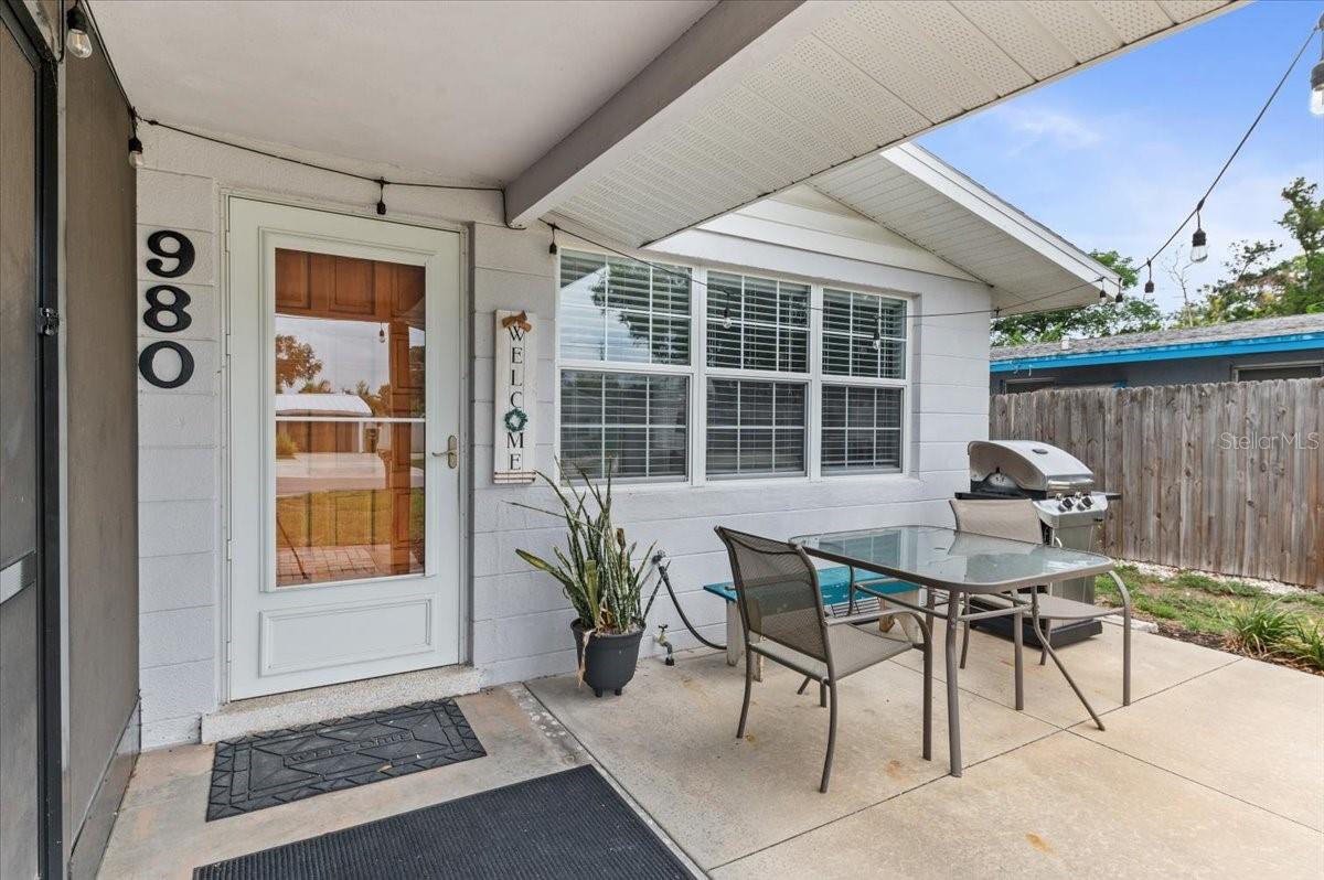 980 CHARLOTTE AVE, SARASOTA, FL — photo 2