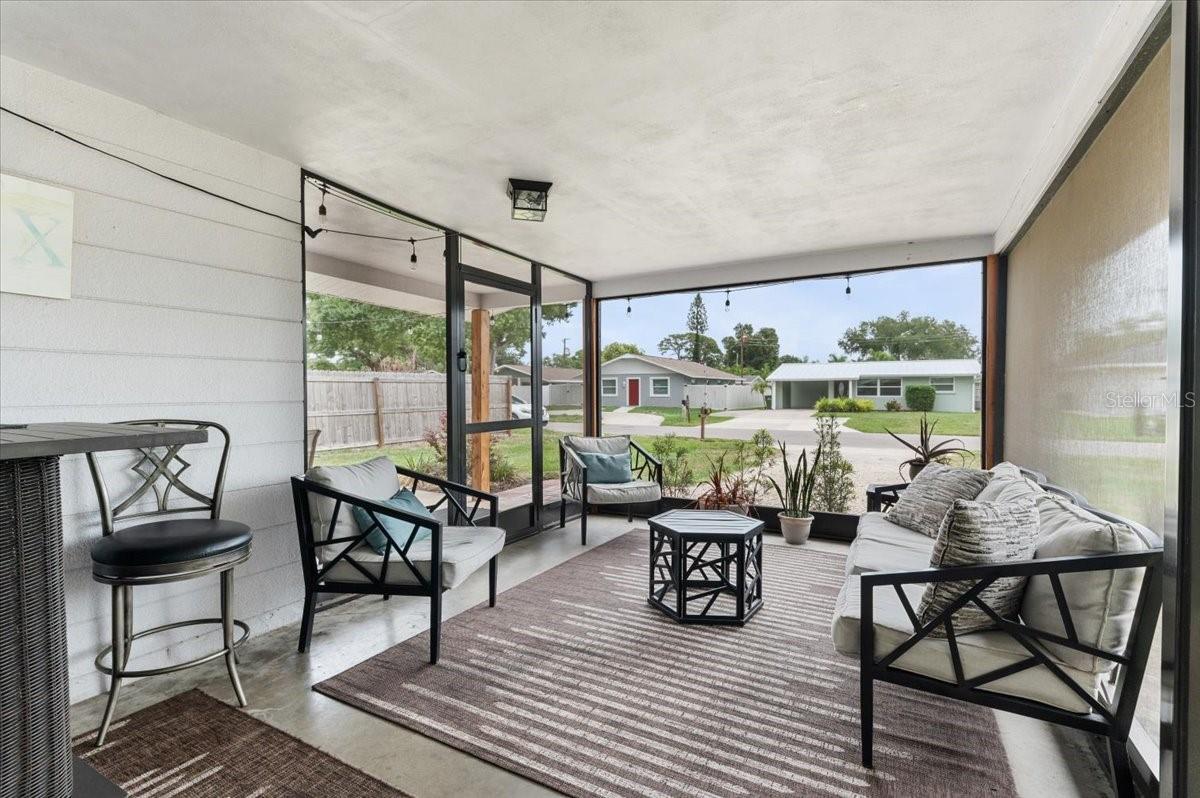 980 CHARLOTTE AVE, SARASOTA, FL — photo 3