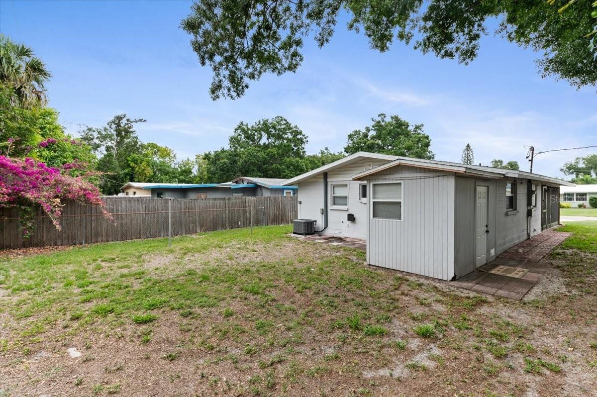 980 CHARLOTTE AVE, SARASOTA, FL — photo 22
