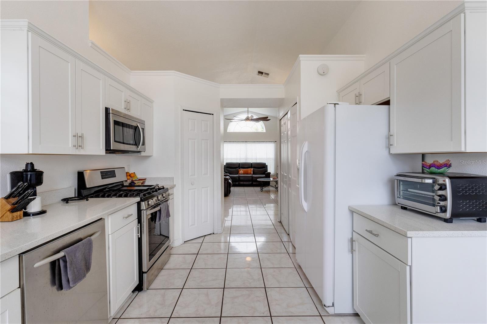 437 VIA DEL SOL DR, DAVENPORT, FL — photo 15