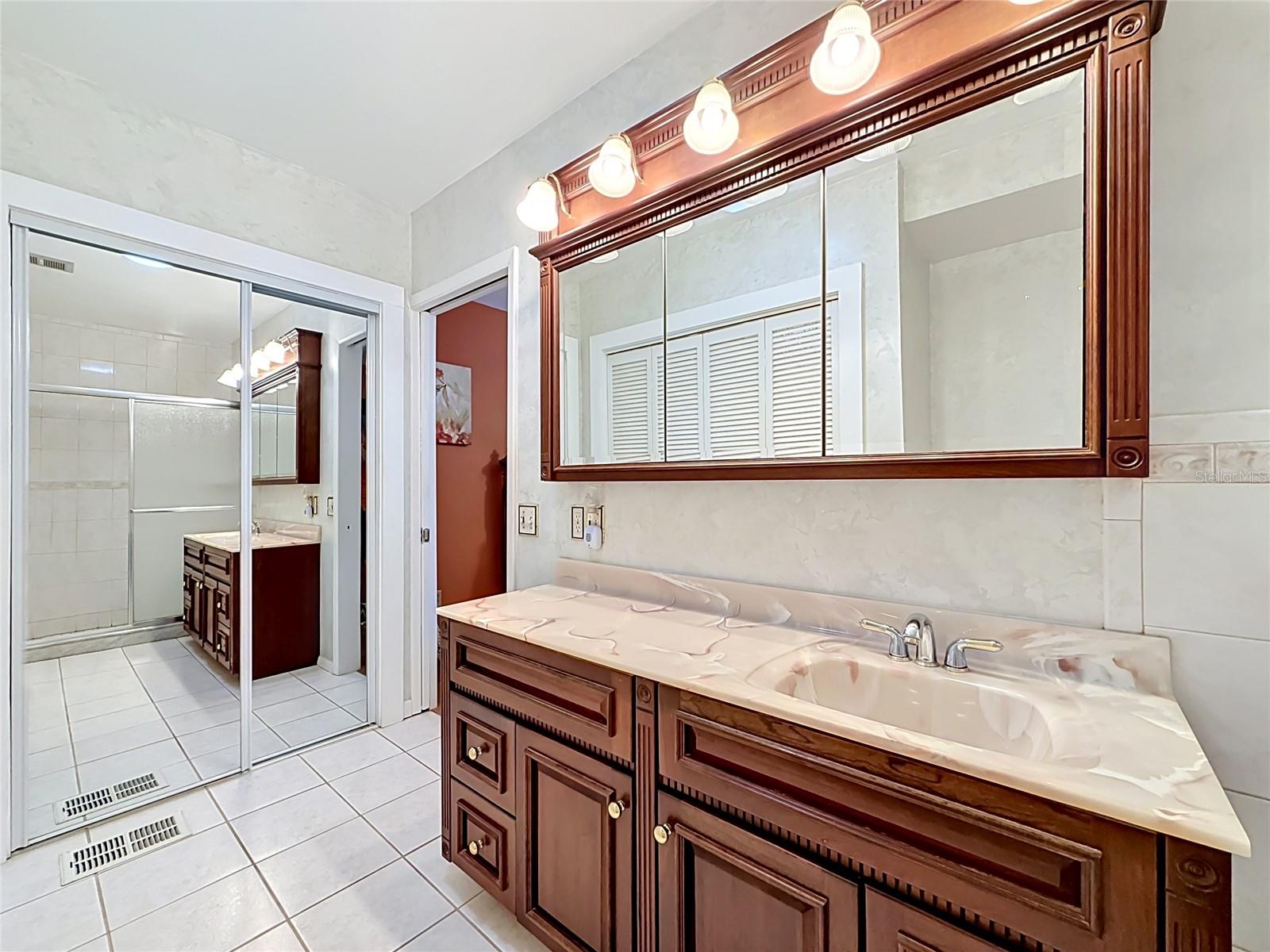 2045 BROADWAY, CLEARWATER, FL — photo 24