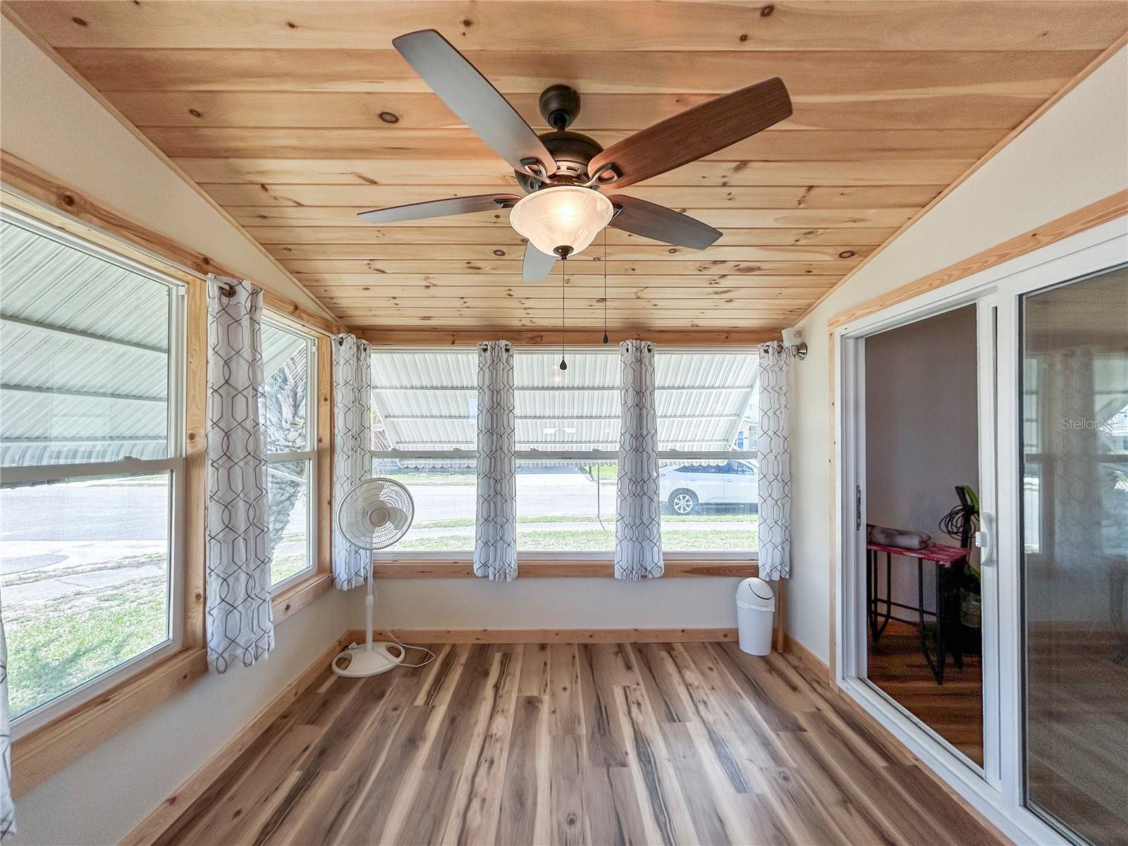 36412 LE SABRE WAY, ZEPHYRHILLS, FL — photo 16