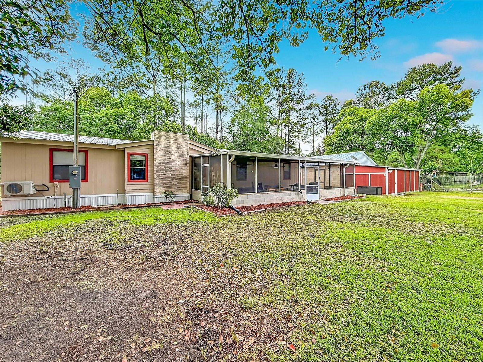 4300 NE 132ND CT, SILVER SPRINGS, FL — photo 2