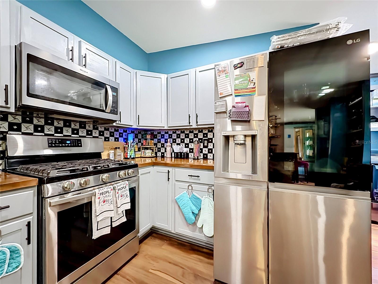 4300 NE 132ND CT, SILVER SPRINGS, FL — photo 12