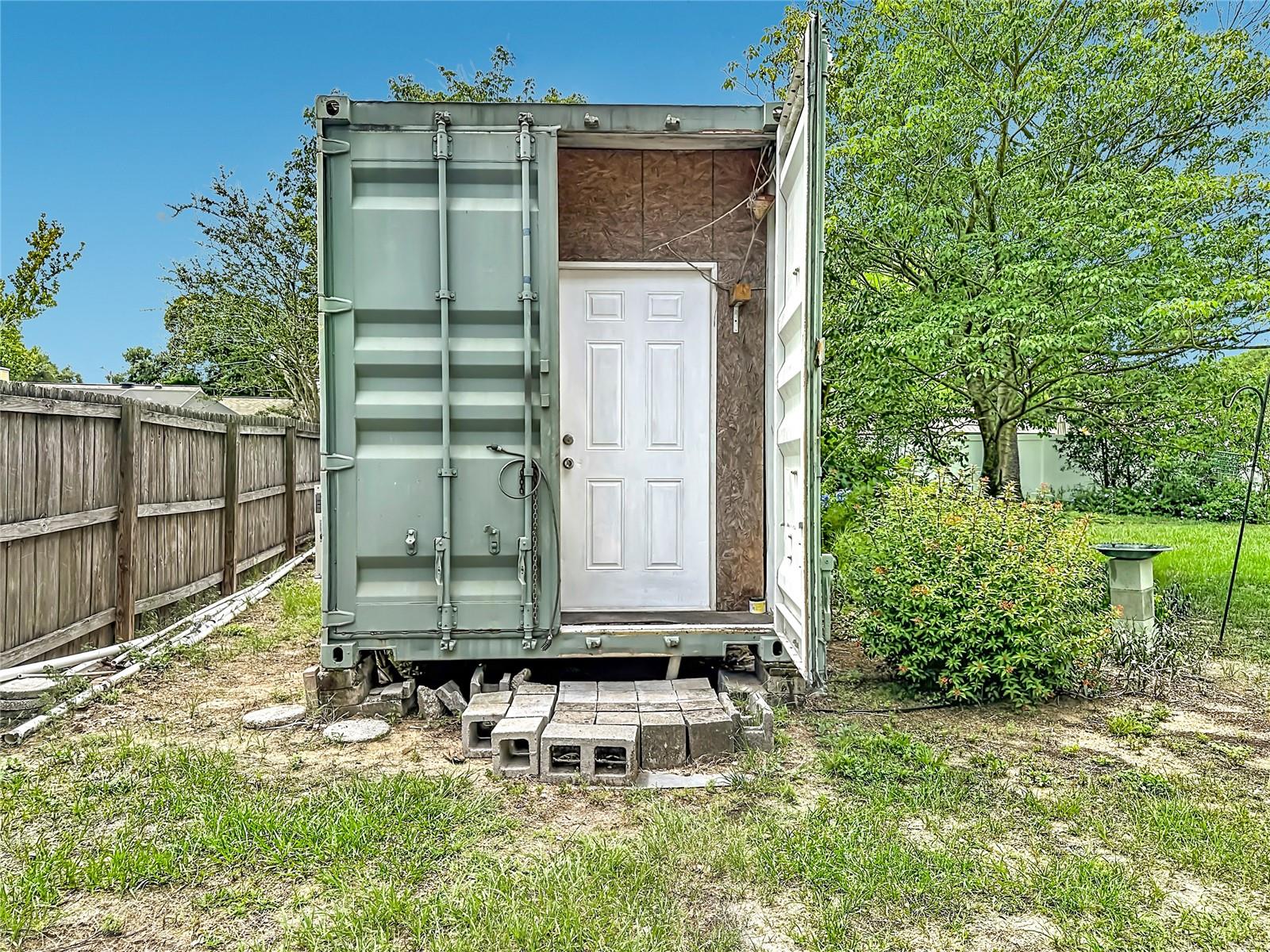 601 BRENTWOOD PL, BRANDON, FL — photo 35