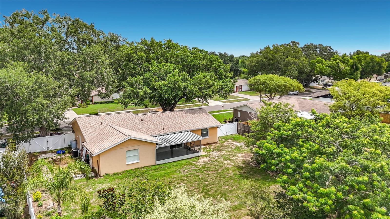 601 BRENTWOOD PL, BRANDON, FL — photo 44