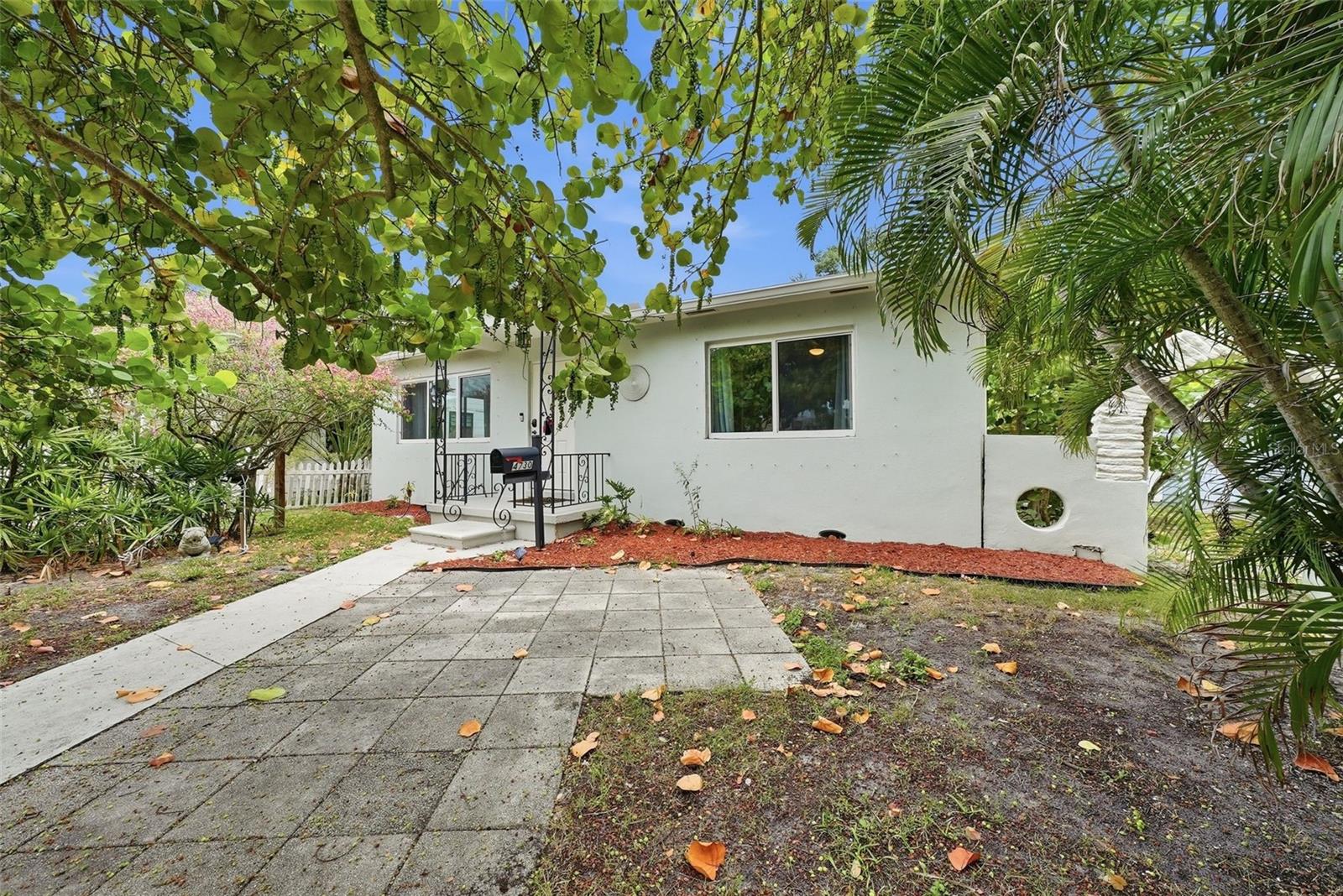 4730 BURLINGTON AVE N, ST PETERSBURG, FL — photo 13