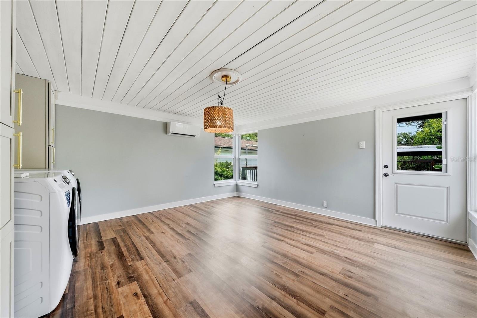 4730 BURLINGTON AVE N, ST PETERSBURG, FL — photo 19