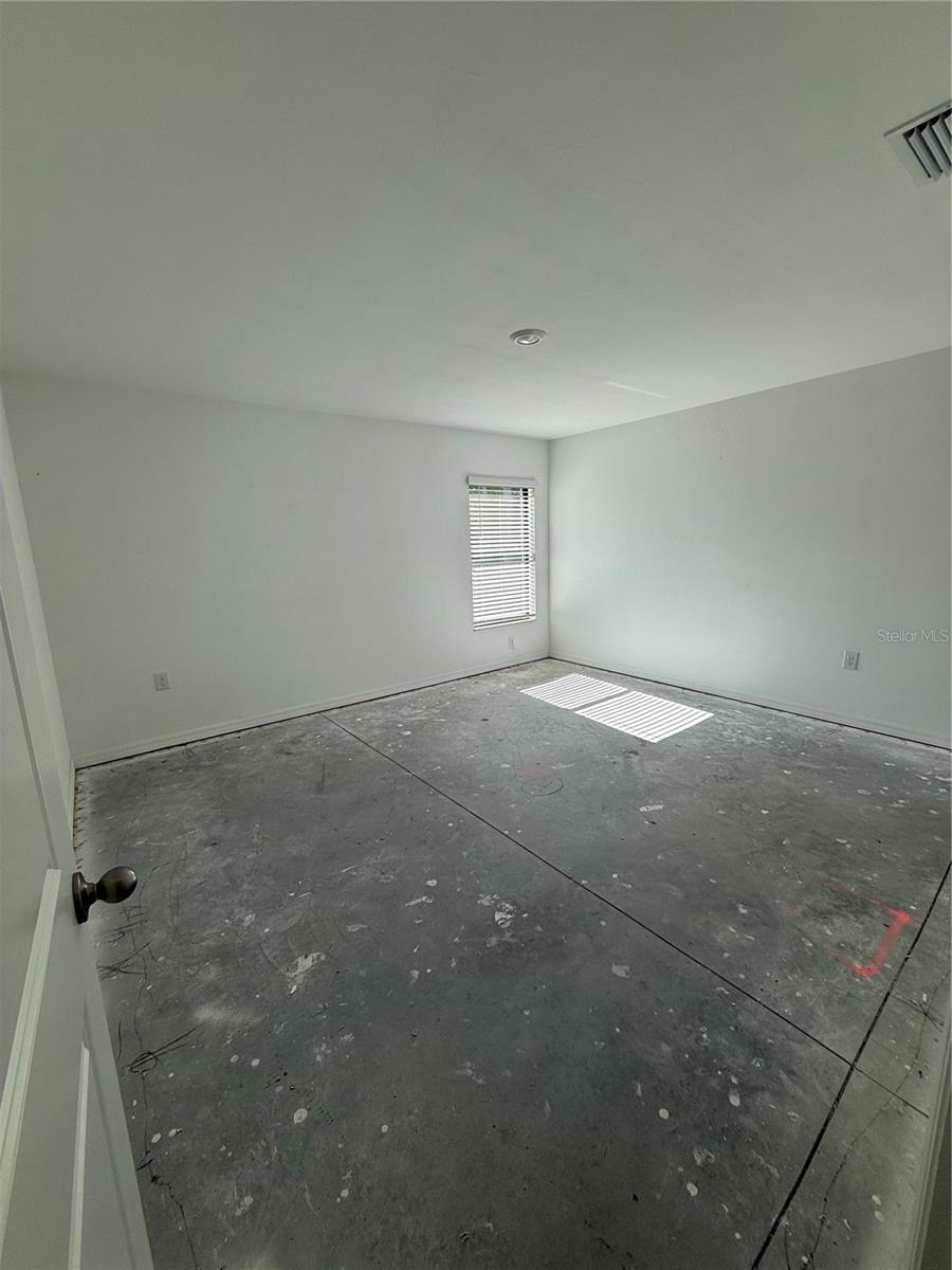 5436 N CHAMBERLAIN BLVD, NORTH PORT, FL — photo 7