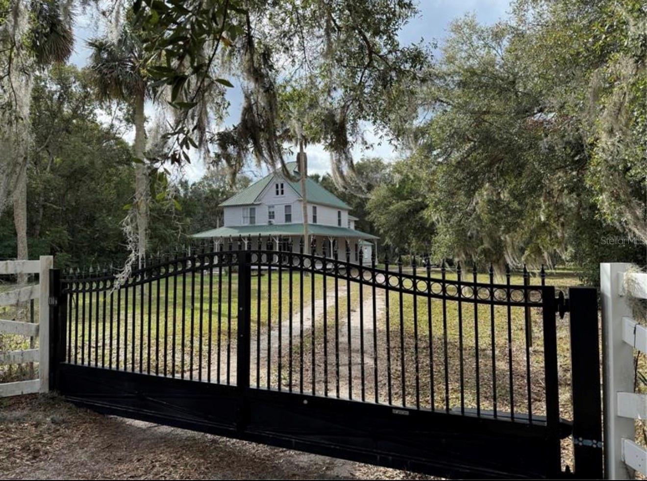 110 N VOLUSIA AVE, PIERSON, FL — photo 4
