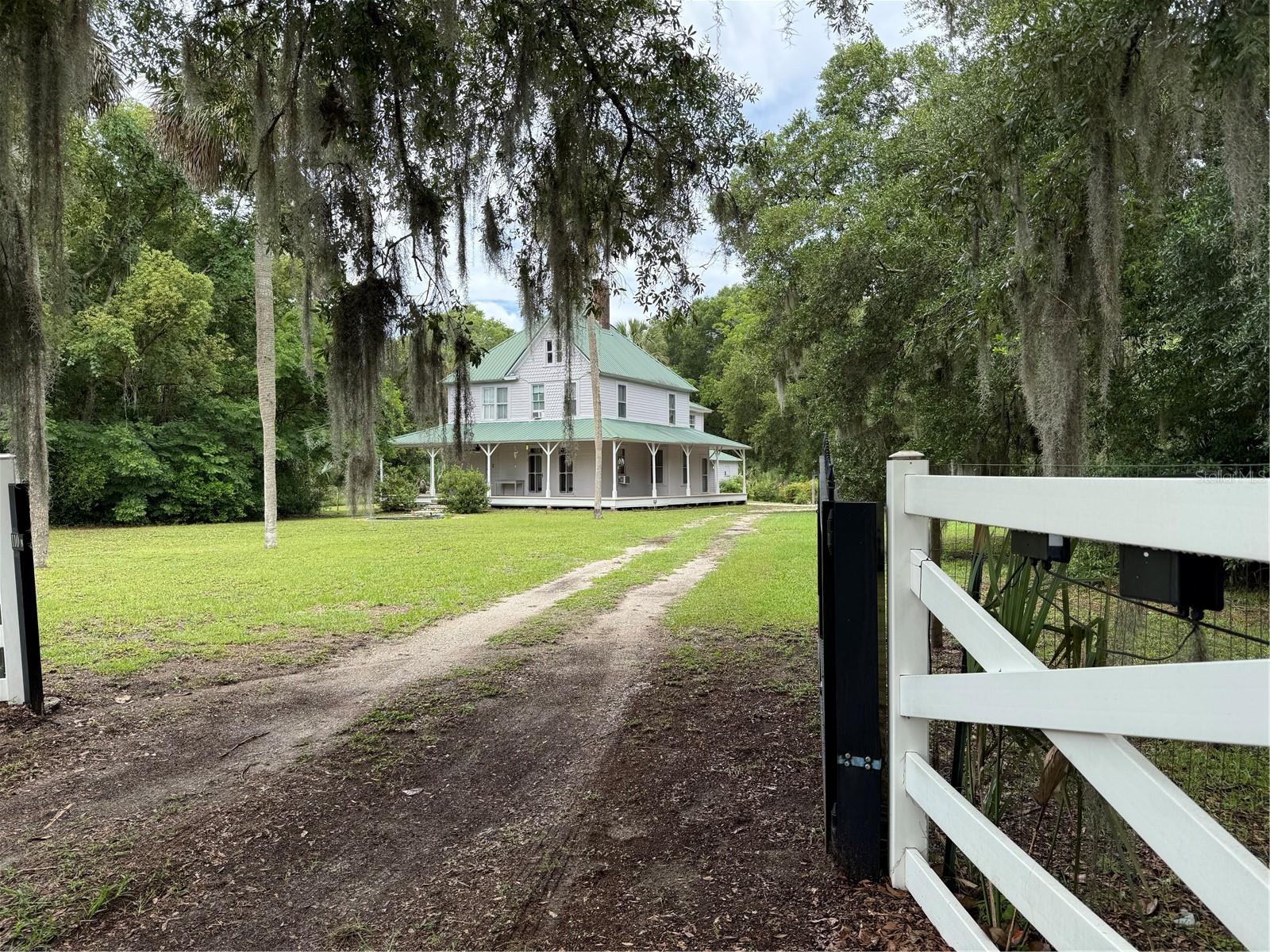 110 N VOLUSIA AVE, PIERSON, FL — photo 5