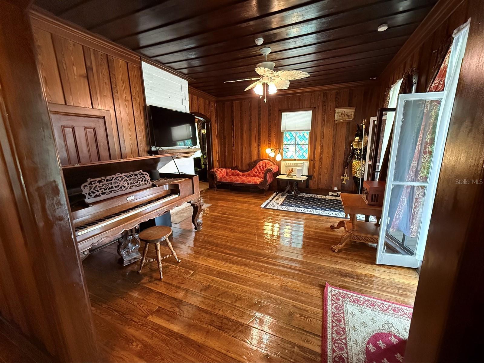 110 N VOLUSIA AVE, PIERSON, FL — photo 8