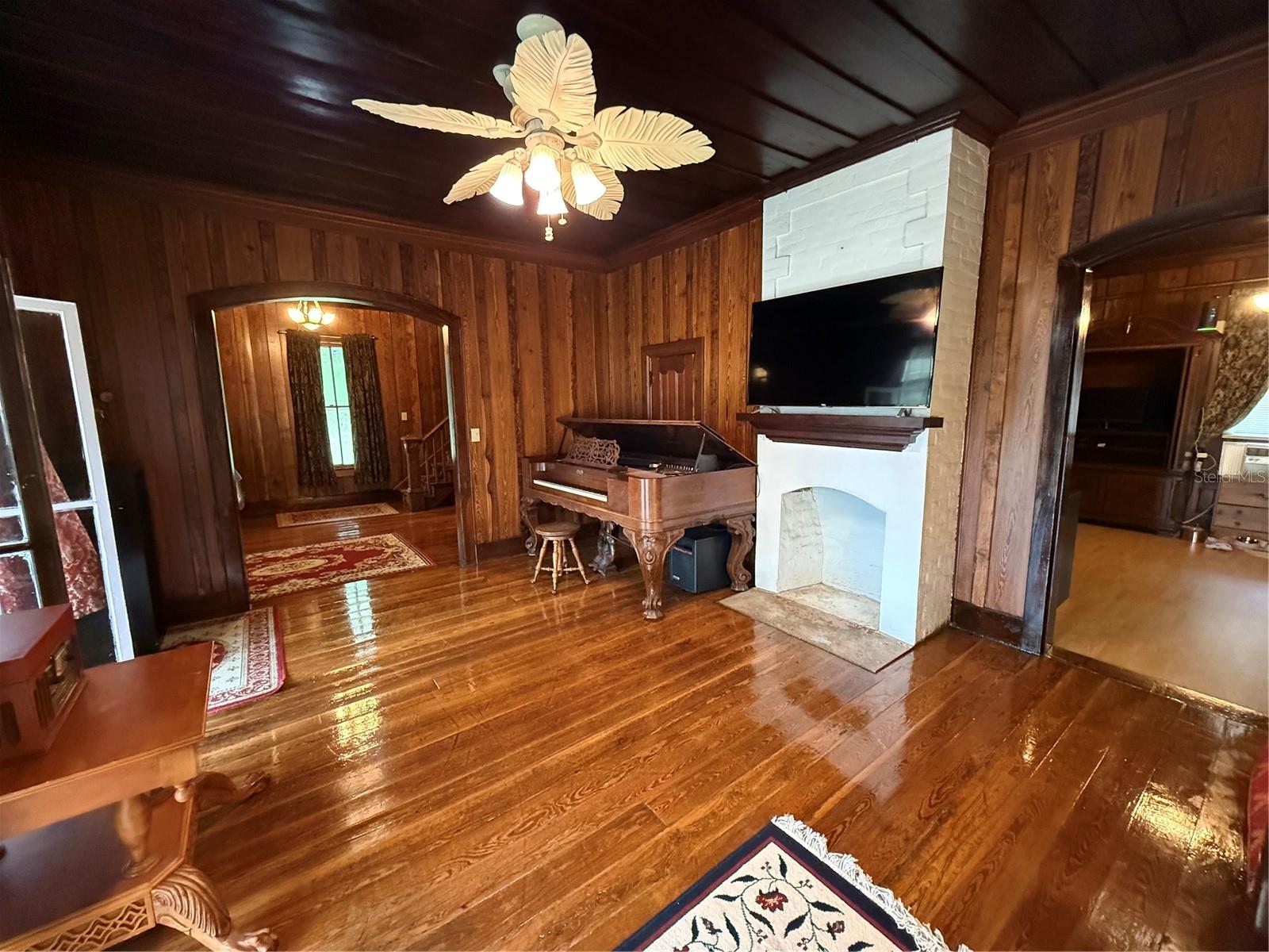 110 N VOLUSIA AVE, PIERSON, FL — photo 9