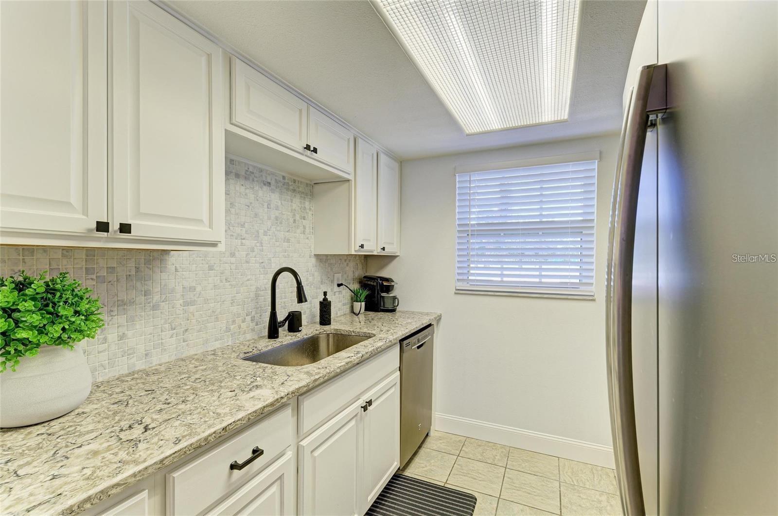 9810 DORADO AVE #9810, BRADENTON, FL — photo 8
