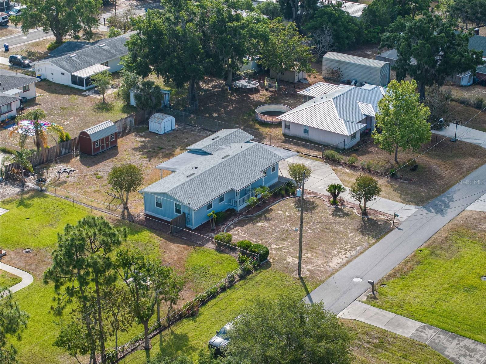 729 E LAKE AVE, EAGLE LAKE, FL — photo 2