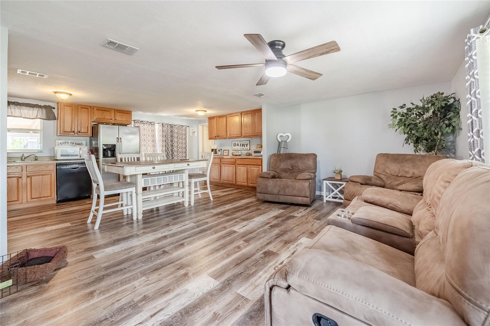 729 E LAKE AVE, EAGLE LAKE, FL — photo 14