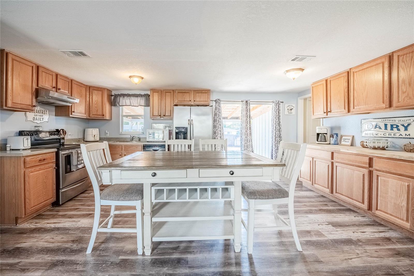 729 E LAKE AVE, EAGLE LAKE, FL — photo 17