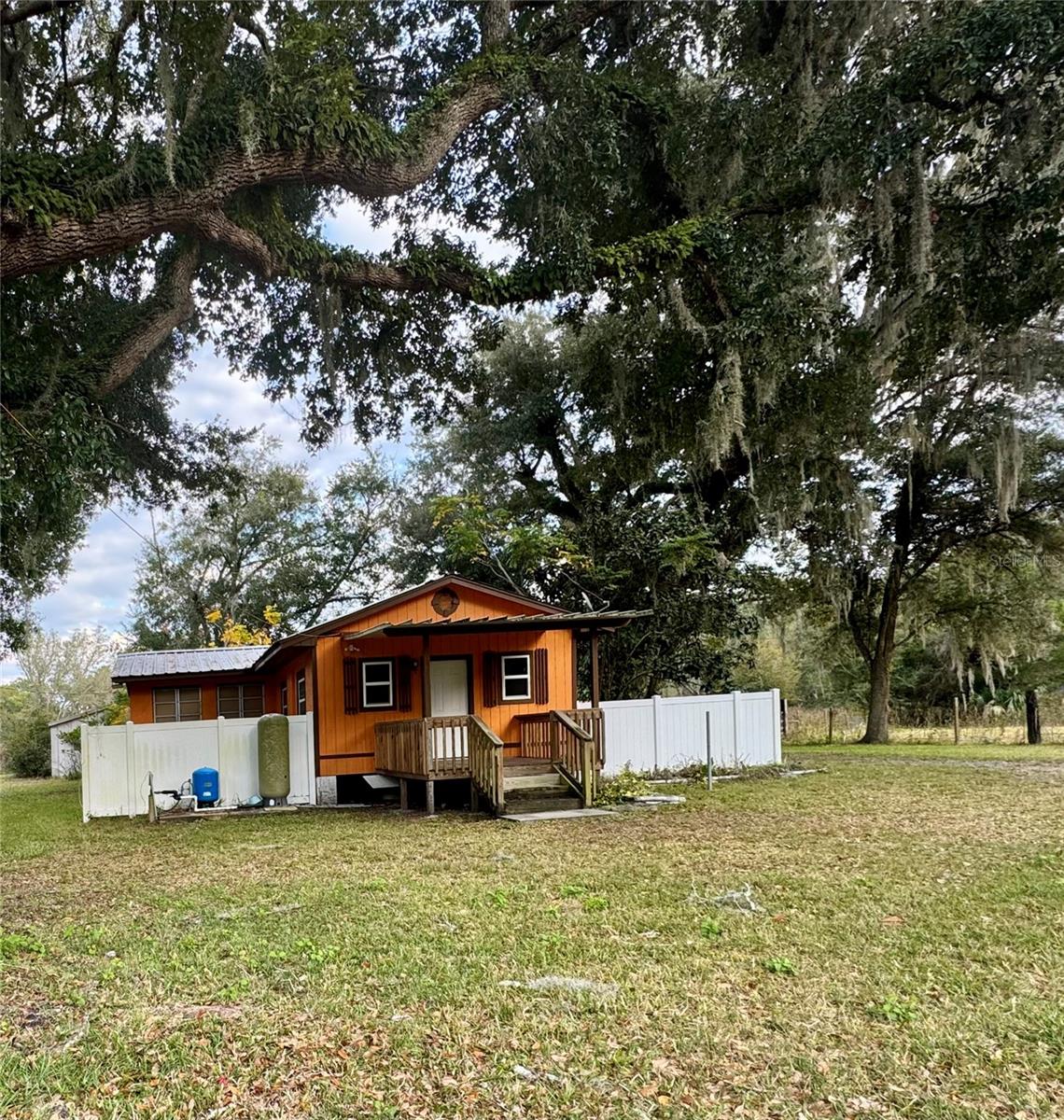 1981 CR 615B, BUSHNELL, FL — photo 2