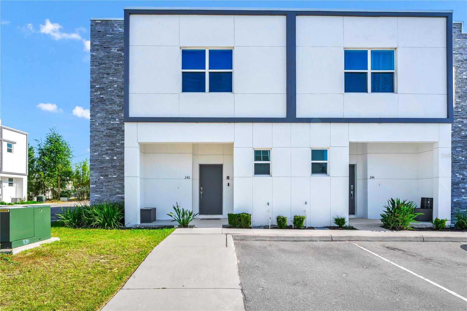 240 FAMAGUSTA DR, DAVENPORT, FL