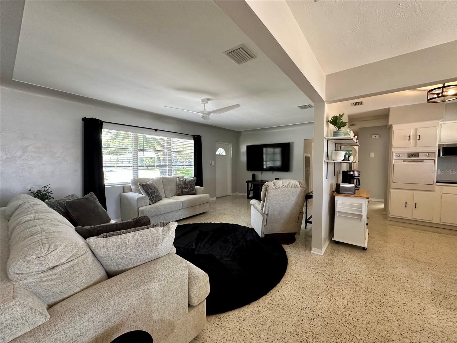 4917 99TH ST N, ST PETERSBURG, FL — photo 3