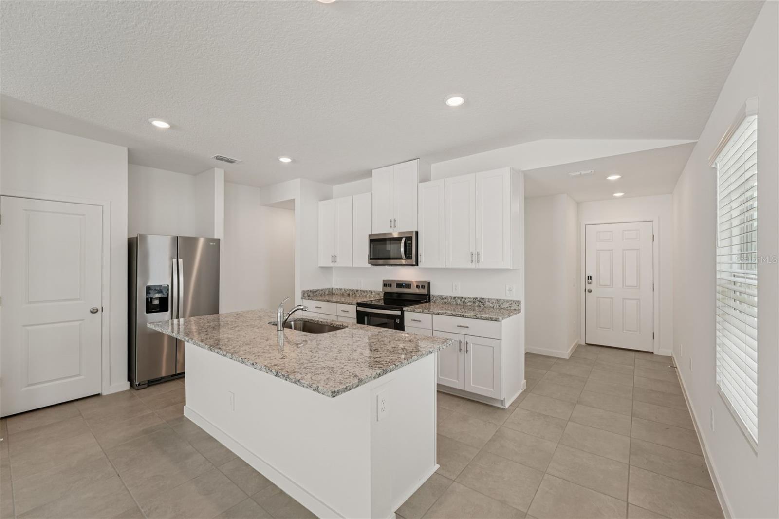 104 WANDERING CREEK WAY, PALM COAST, FL — photo 2