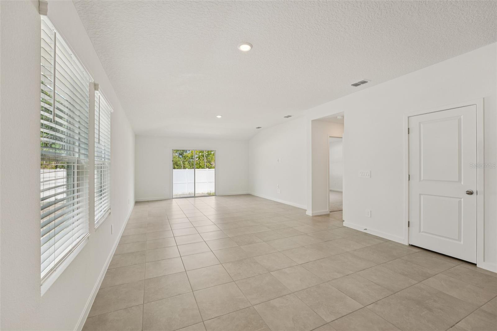 104 WANDERING CREEK WAY, PALM COAST, FL — photo 3
