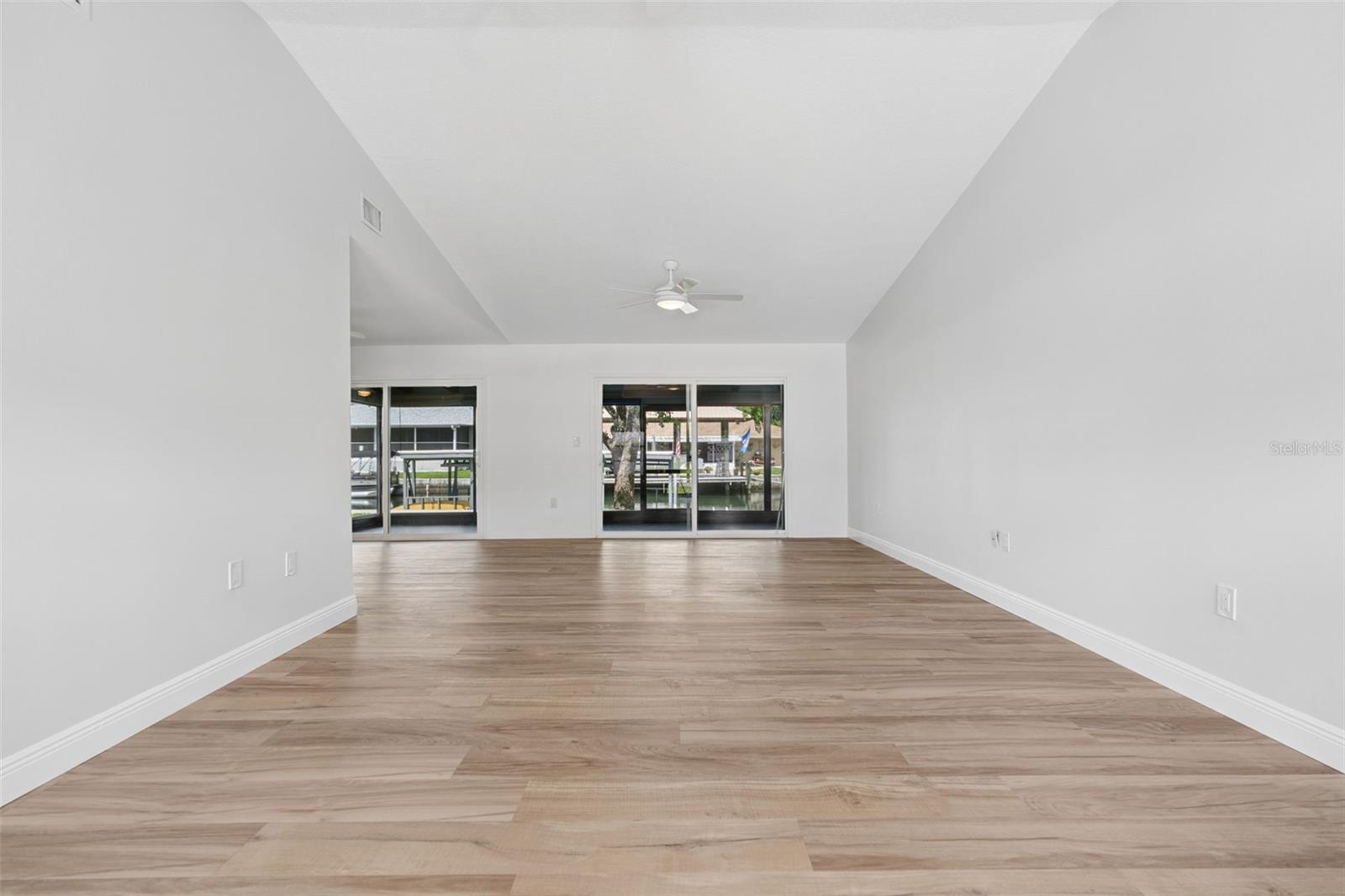 1218 SE 5TH AVE, CRYSTAL RIVER, FL — photo 13