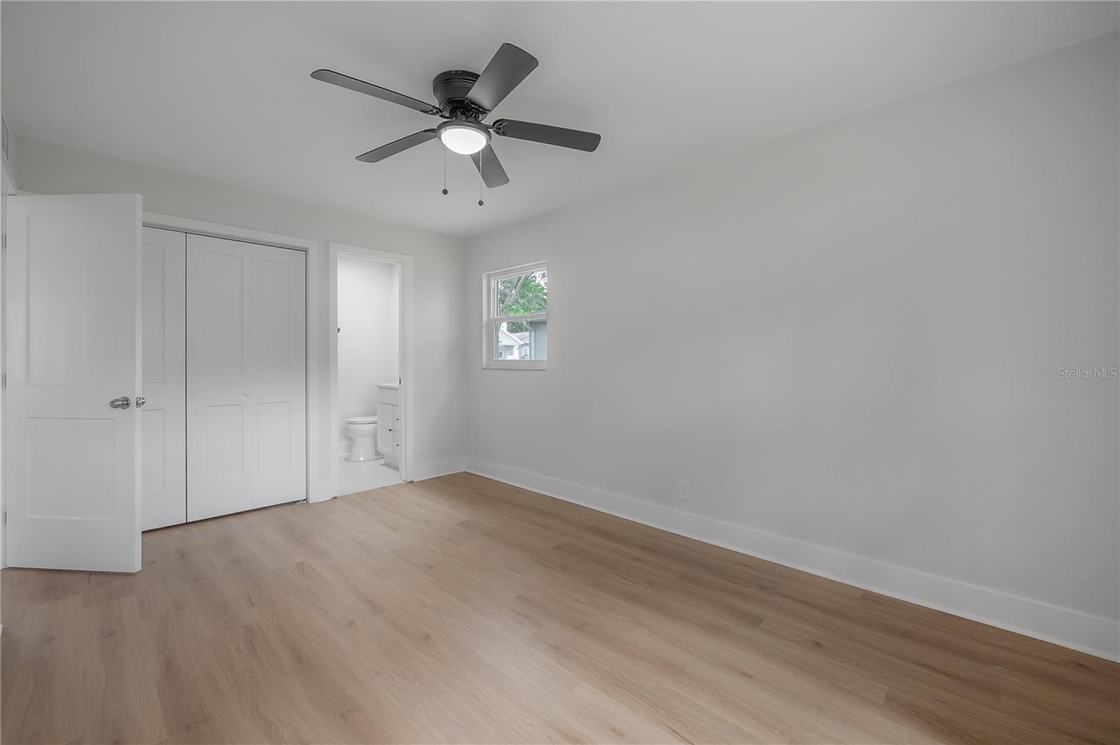 1911 W CHERRY ST, TAMPA, FL — photo 12