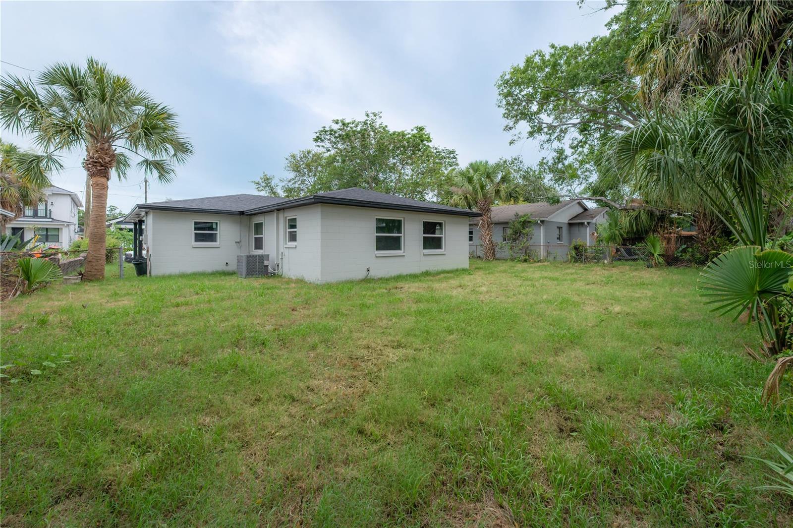 1911 W CHERRY ST, TAMPA, FL — photo 24