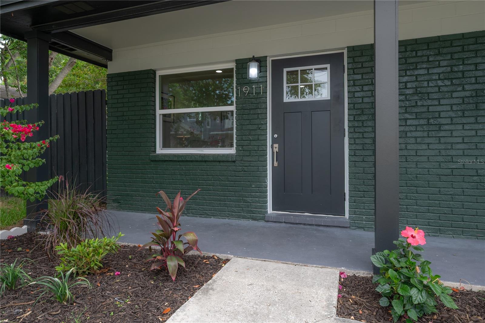 1911 W CHERRY ST, TAMPA, FL — photo 25